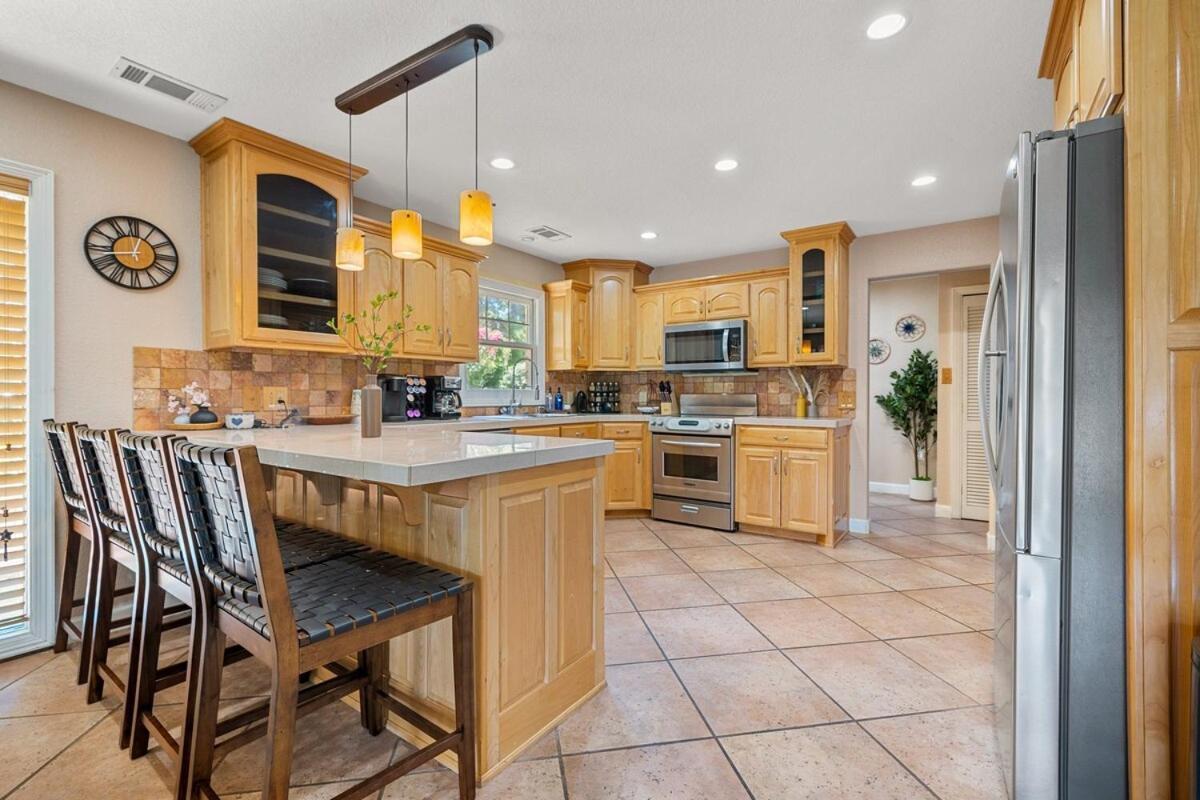 Steps To The Lake, Game Room & More! Sleeps 9 Lake Hamilton Exteriör bild