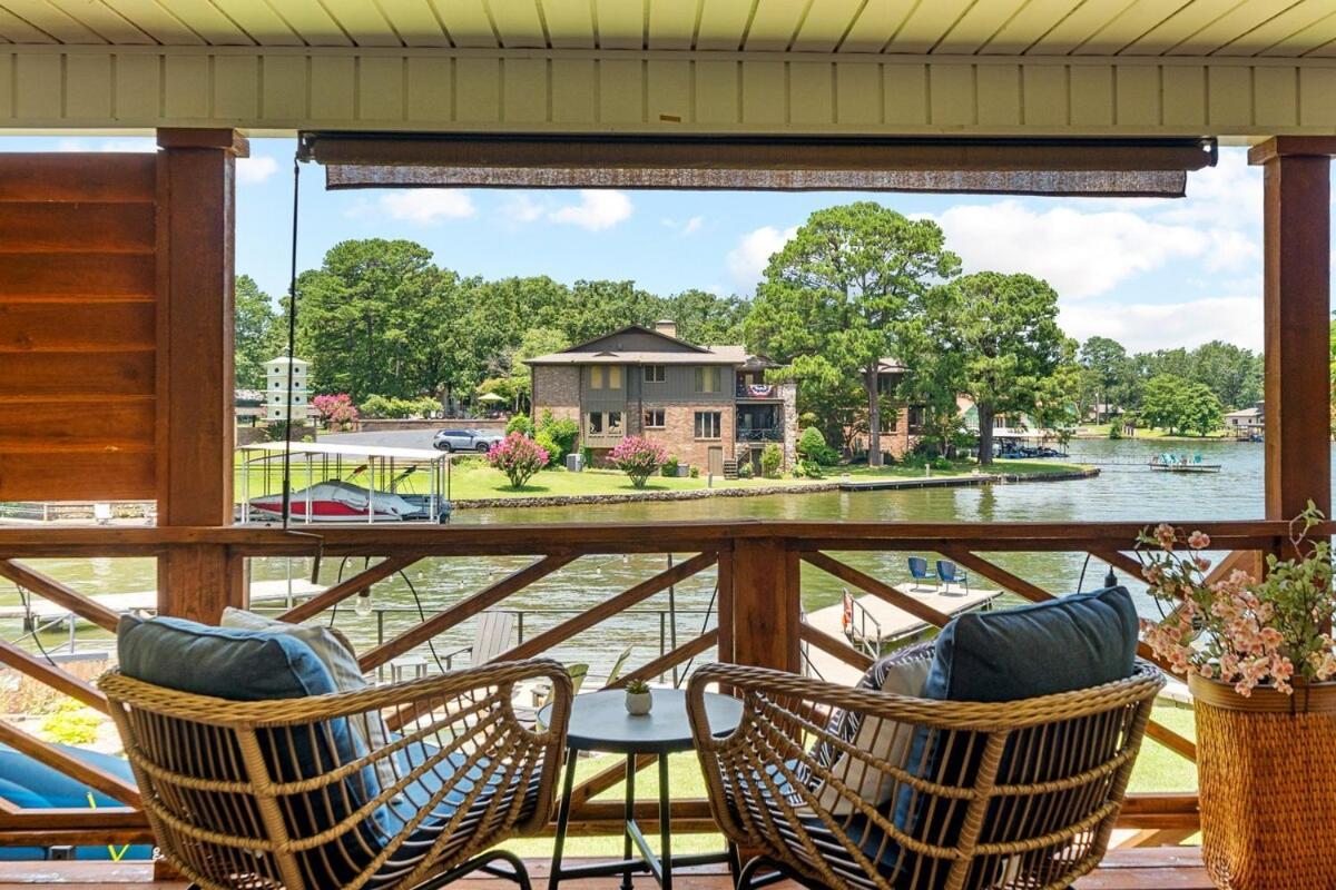 Steps To The Lake, Game Room & More! Sleeps 9 Lake Hamilton Exteriör bild