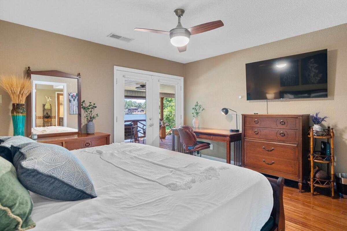 Steps To The Lake, Game Room & More! Sleeps 9 Lake Hamilton Exteriör bild