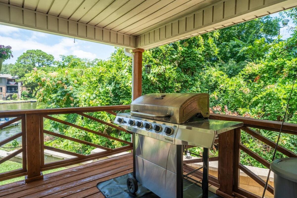 Steps To The Lake, Game Room & More! Sleeps 9 Lake Hamilton Exteriör bild