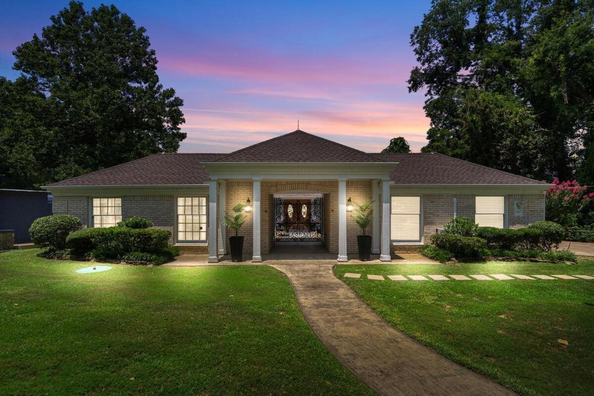 Steps To The Lake, Game Room & More! Sleeps 9 Lake Hamilton Exteriör bild